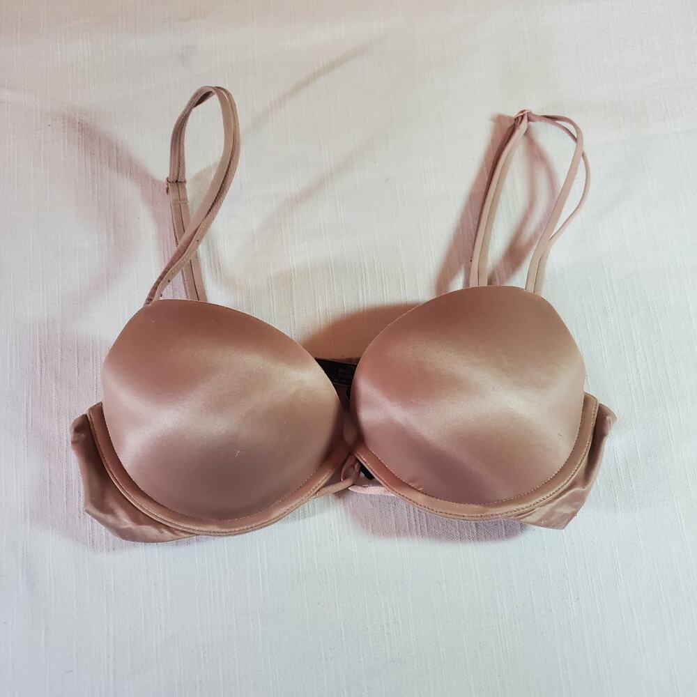 Victoria's Secret Womens Bra Size 32c Beige
